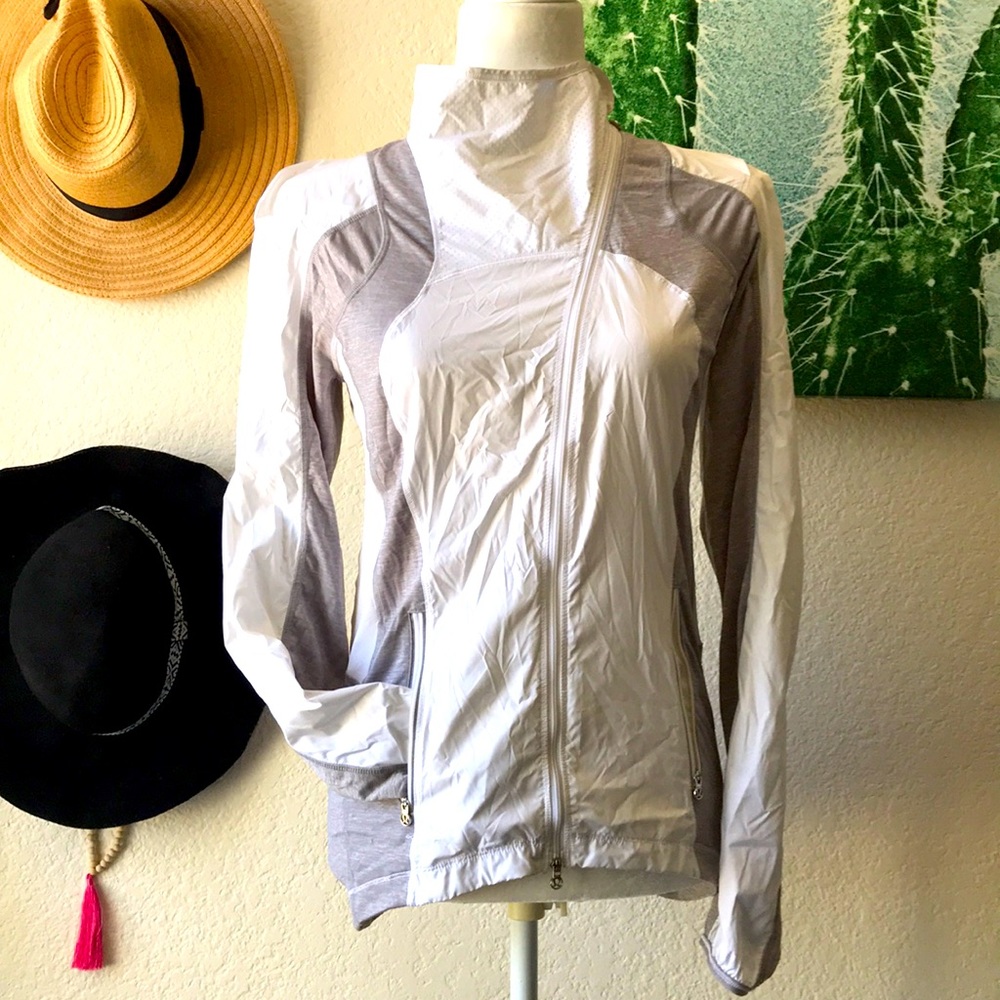Lululemon running jacket 6